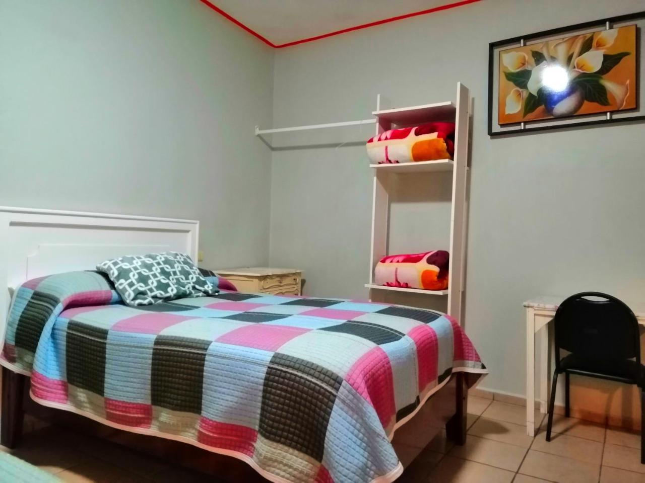 Hotel San Diego Долорес Идалго Екстериор снимка