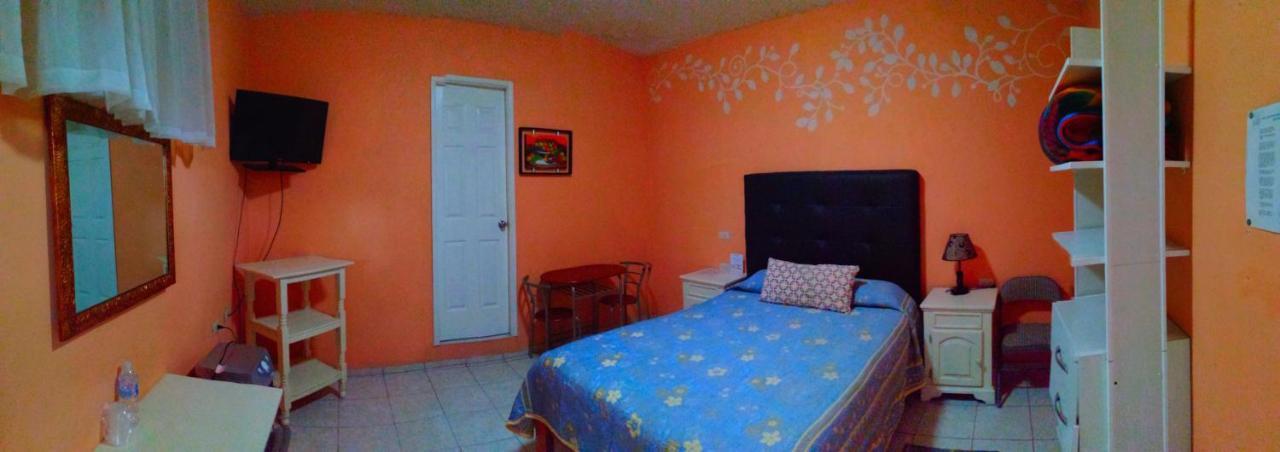 Hotel San Diego Долорес Идалго Екстериор снимка