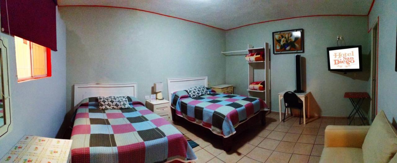 Hotel San Diego Долорес Идалго Екстериор снимка